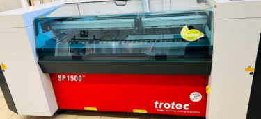 custom-plastic-displays-Toronto